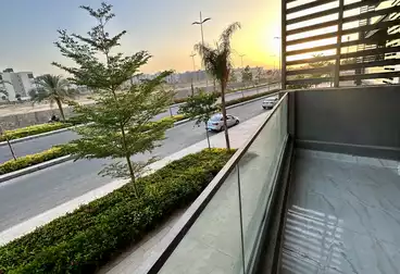 Apartments For sale - 2 rooms - floor 1