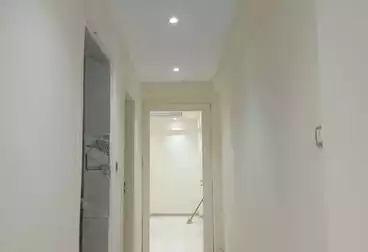 Apartments For sale - 3 rooms - floor 4