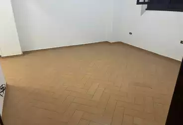 Apartments For rent - 3 rooms - floor 4