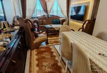 Apartments For sale - 2 rooms - floor 7
