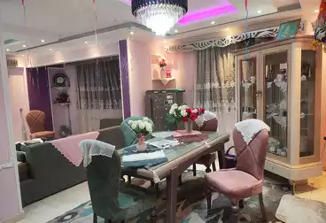 شقق للبيع - 3 غرف - بالدور 8