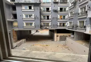 Apartments For sale - 3 rooms - floor 1