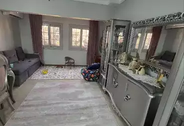 Furnished Apartment For sale - 3 rooms - floor 1