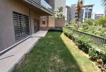 Apartment with Garden For sale - 3 rooms - floor 0
