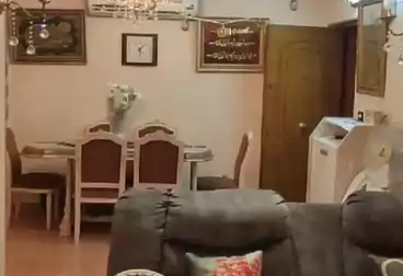 Apartments For sale - 2 rooms - floor 5