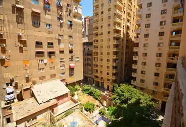 Apartments For sale - 2 rooms - floor 6