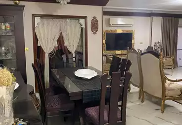 Furnished Apartment For sale - 4 rooms - floor 9