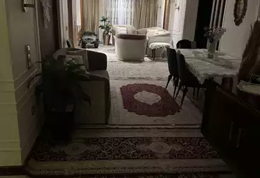 شقق للبيع - 3 غرف - بالدور 0