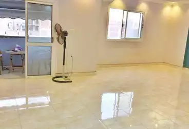 Apartments For sale - 2 rooms - floor 12