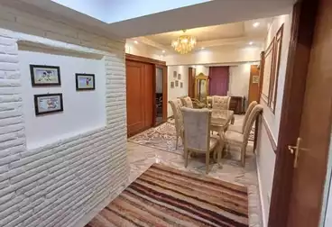 شقق مفروشة للبيع - 2 غرف - بالدور 3