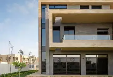 Apartment with Garden For sale - 3 rooms - floor 0