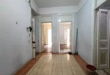 Apartments For sale - 4 rooms - floor 1