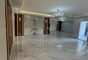 Apartments For sale - 3 rooms - floor 4