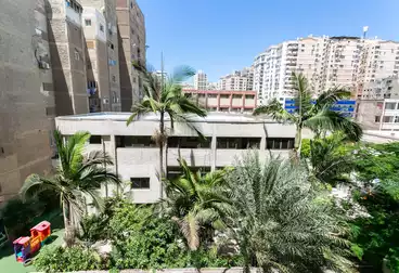 Apartments For rent - 5 rooms - floor 8