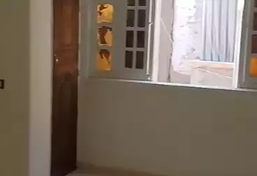 شقق للإيجار - 2 غرف - بالدور 1