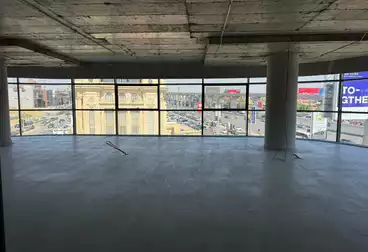 Administrative For rent - 5 rooms - floor 1