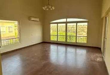 فيلا منفصلة للإيجار - 6 غرف