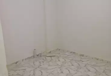 Apartments For sale - 2 rooms - floor 4