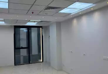 إداري للإيجار - 3 غرف - بالدور 2