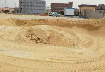 أرض تجارية للبيع