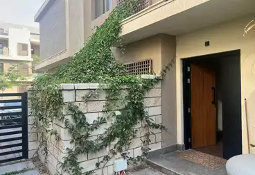 Apartment with Garden For sale - 3 rooms - floor 0