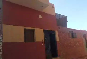 منزل / بيت للبيع - 4 غرف