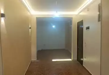 Apartments For sale - 2 rooms - floor 4