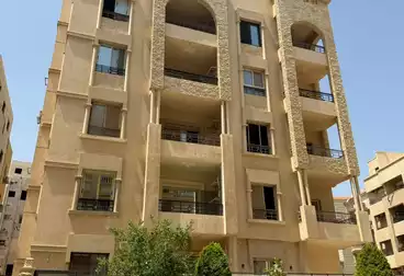 Apartments For sale - 3 rooms - floor 2
