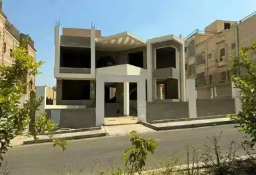 فلل للبيع - 6 غرف