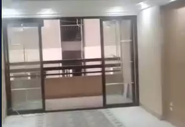 شقق للإيجار - 3 غرف - بالدور 8