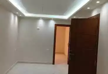 شقق للإيجار - 2 غرف - بالدور 4
