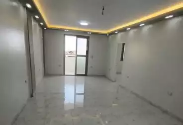 شقق للبيع - 3 غرف - بالدور 0