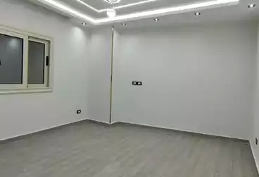 Apartments For sale - 3 rooms - floor 1