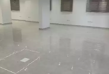 مكاتب للإيجار