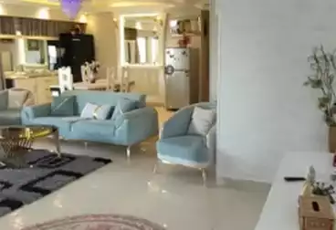 Furnished Apartment For sale - 3 rooms - floor 10