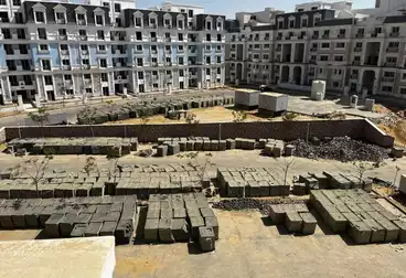 Apartments For sale - 3 rooms - floor 5