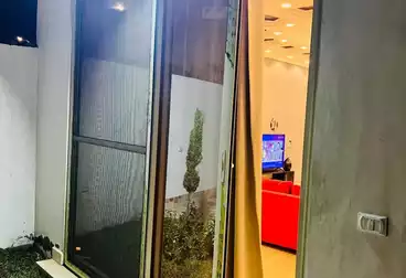 عقارات للبيع - 3 غرف - بالدور 0