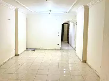 شقق للإيجار - 3 غرف - بالدور 3