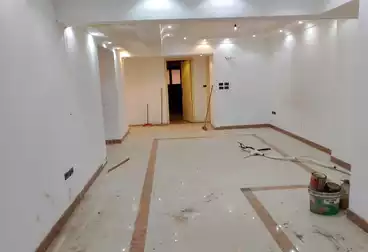 Apartments For sale - 3 rooms - floor 1