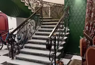 Villas For sale - 7 rooms