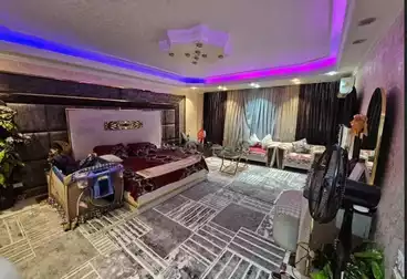 Furnished Apartment For sale - 5 rooms - floor 9