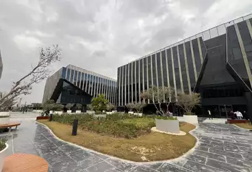 إداري للإيجار - 5 غرف - بالدور 1