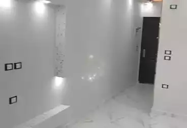 Apartments For sale - 2 rooms - floor 8