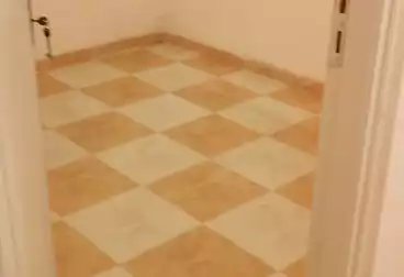Apartments For sale - 2 rooms - floor 7