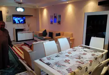 Furnished Apartment For rent - 3 rooms - floor 8