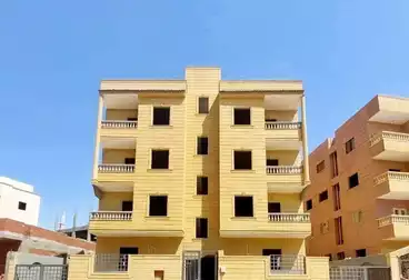 Apartments For sale - 3 rooms - floor 1