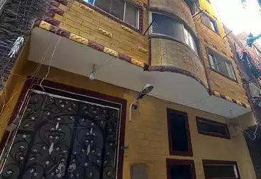 House / Home For sale - 5 rooms