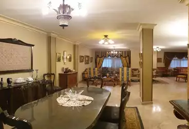 Apartments For sale - 6 rooms - floor 1
