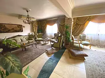 Apartments For sale - 3 rooms - floor 4