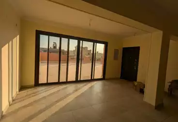 Apartments For sale - 3 rooms - floor 5